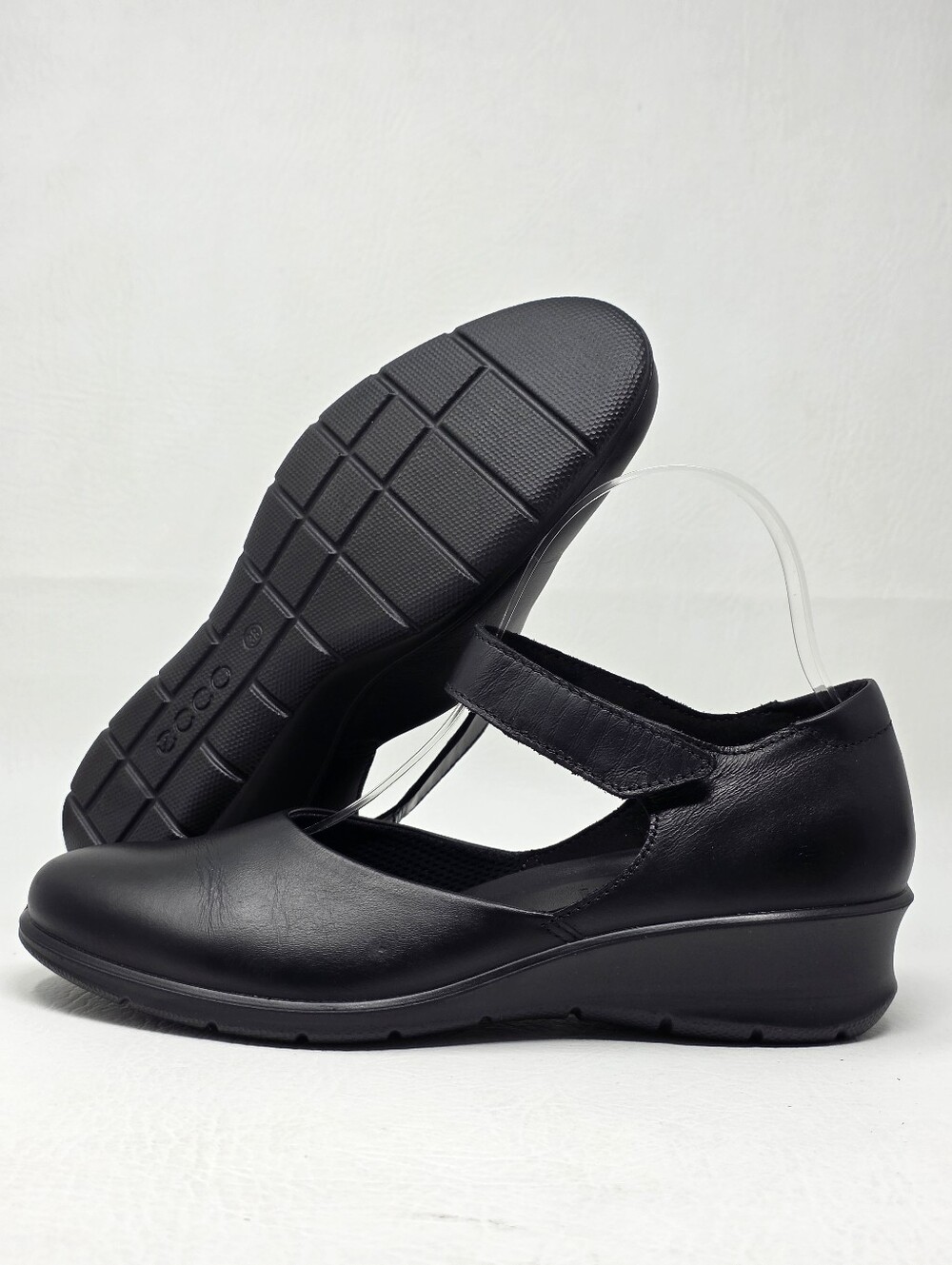 ECCO Womens Felicia Mary Jane Shoes EU 38 US 7-7.5 Black Leather Flats Pre-owned - Picture 1 of 12